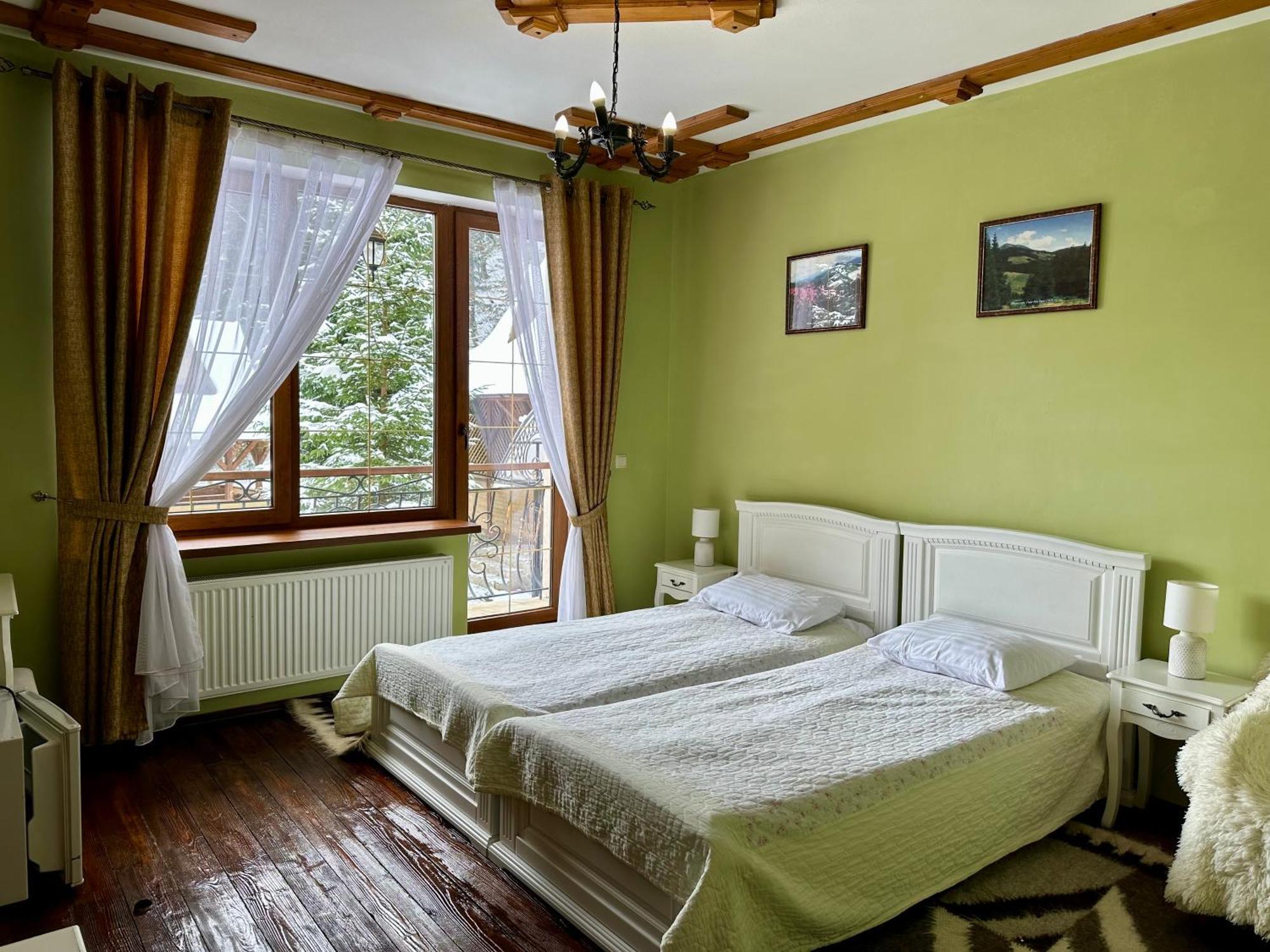 Hotel Dykyi Med Tatariv Exterior foto